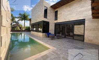 Casa en Pueblo Kikteil