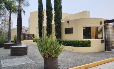 Departamento amueblado / estudio en Renta para mujeres