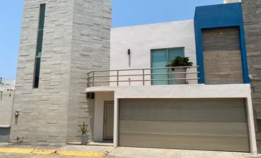 Casa Amueblada en Renta, Fracc. Paraiso Campestre. Coatzacoalcos, Ver.
