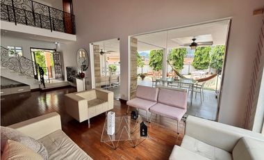 ALTOS DE PANAMA / CONDADO DEL REY / 5 RECMARAS  / 768m2 / PISCINA