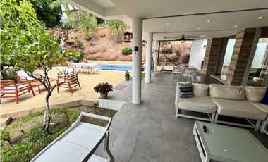 ALTOS DE PANAMA / CONDADO DEL REY / 5 RECMARAS  / 768m2 / PISCINA