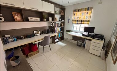 ALTOS DE PANAMA / CONDADO DEL REY / 5 RECMARAS  / 768m2 / PISCINA