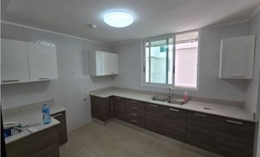 CONDADO DEL REY / PH KINGS PARK / 139M / BALCON