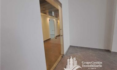 ALQUILER OFICINA 115M2 EN SORTIS OBARRIO KAF