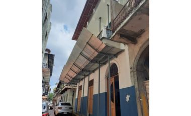 CASCO VIEJO / CASA LOEW CASCO / 353.9725M / 3 NIVELES / 4 LOCALES