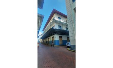 CASCO VIEJO / CASA LOEW CASCO / 353.9725M / 3 NIVELES / 4 LOCALES