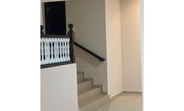 BETANIA / DOS MARES / 325M2 / 2 NIVELES / 3 HAB /CC