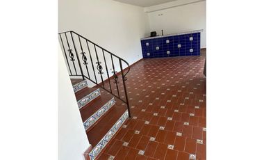 BETANIA / DOS MARES / 325M2 / 2 NIVELES / 3 HAB /CC