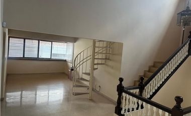BETANIA / DOS MARES / 325M2 / 2 NIVELES / 3 HAB /CC