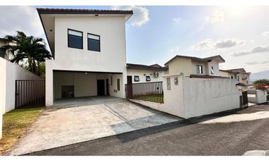 VENTA CASA P.H. NATIVA