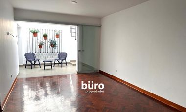 LINDA CASA EN ALQUILER EN CONDOMINIO 2 DORMITORIOS EN SAN ISIDRO TRADICIONAL