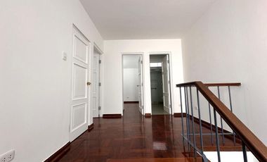 LINDA CASA EN ALQUILER EN CONDOMINIO 2 DORMITORIOS EN SAN ISIDRO TRADICIONAL