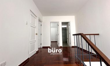 LINDA CASA EN ALQUILER EN CONDOMINIO 2 DORMITORIOS EN SAN ISIDRO TRADICIONAL