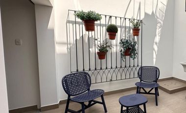 LINDA CASA EN ALQUILER EN CONDOMINIO 2 DORMITORIOS EN SAN ISIDRO TRADICIONAL