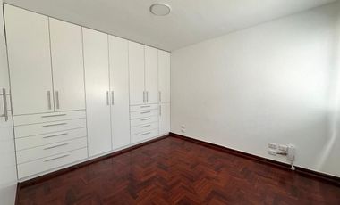 LINDA CASA EN ALQUILER EN CONDOMINIO 2 DORMITORIOS EN SAN ISIDRO TRADICIONAL