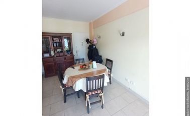 Depto 3 amb + dependencia - Todo el frente con balcón