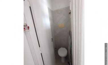 Depto 3 amb + dependencia - Todo el frente con balcón