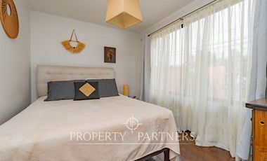 Venta de Casa con excelente ubicación y conexión a pasos de rojas magallanes.