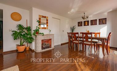 Venta de Casa con excelente ubicación y conexión a pasos de rojas magallanes.