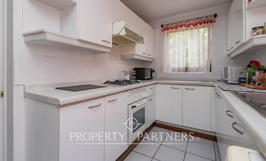 Venta de Casa con excelente ubicación y conexión a pasos de rojas magallanes.