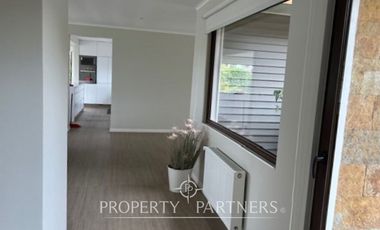 Casa en sector tradicional con vista al mar