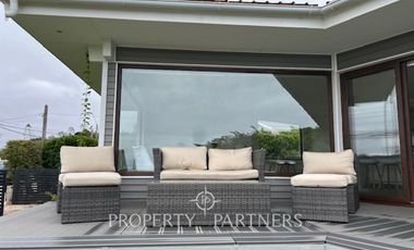 Casa en sector tradicional con vista al mar