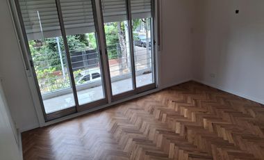 Casa de 6 ambientes en alquiler La Lucila