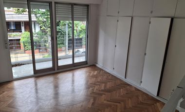 Casa de 6 ambientes en alquiler La Lucila
