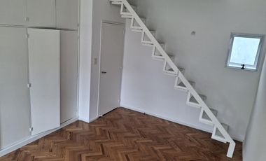 Casa de 6 ambientes en alquiler La Lucila