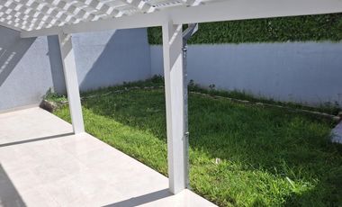 Casa de 6 ambientes en alquiler La Lucila