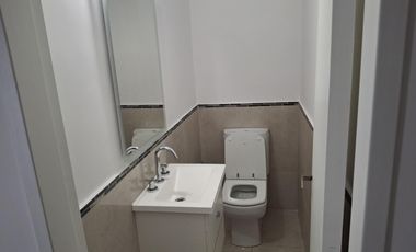 Casa de 6 ambientes en alquiler La Lucila
