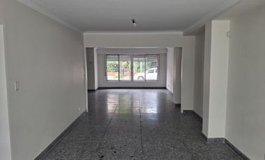 Casa de 6 ambientes en alquiler La Lucila