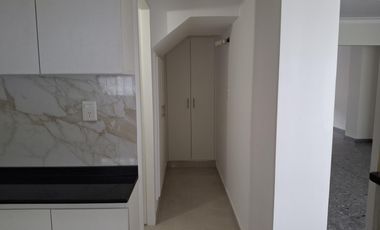 Casa de 6 ambientes en alquiler La Lucila