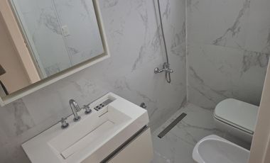 Casa de 6 ambientes en alquiler La Lucila