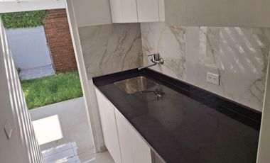 Casa de 6 ambientes en alquiler La Lucila