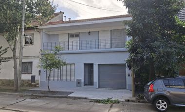 Casa de 6 ambientes en alquiler La Lucila