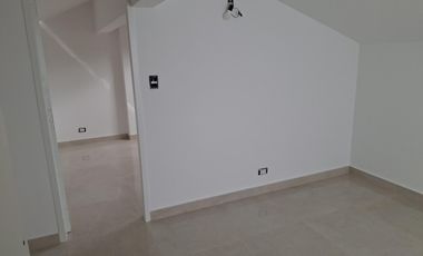 Casa de 6 ambientes en alquiler La Lucila