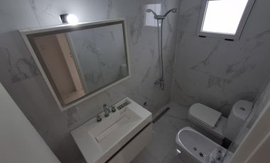 Casa de 6 ambientes en alquiler La Lucila