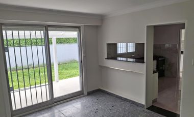Casa de 6 ambientes en alquiler La Lucila