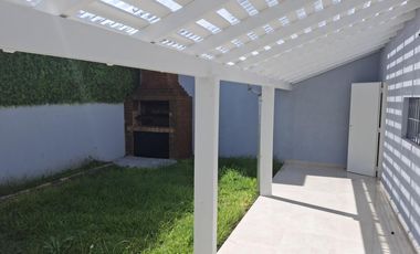 Casa de 6 ambientes en alquiler La Lucila
