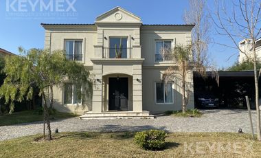 Alquiler de casa con salida al Río y amarra propia
