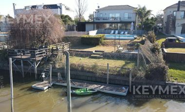 Alquiler de casa con salida al Río y amarra propia