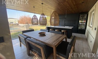 Alquiler de casa con salida al Río y amarra propia
