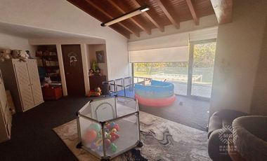 Renta de casa con hermosa vista en Hacienda de Valle Escondido