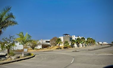 TERRENO EN FRACCIONAMIENTO