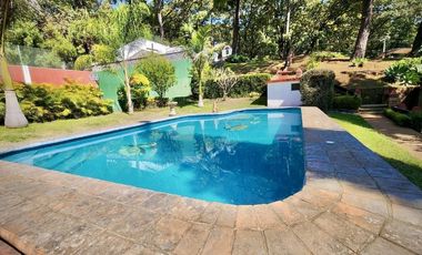 CASA EN VENTA EN COLONIA DEL BOSQUE