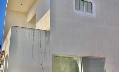 CASA SOLA EN VENTA AHUATEPEC