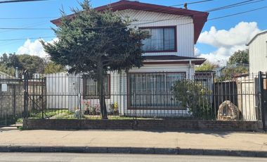 SE VENDE AMPLIA CASA SECTOR ALEMPARTE, TALCAHUANO
