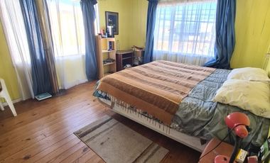 SE VENDE AMPLIA CASA SECTOR ALEMPARTE, TALCAHUANO