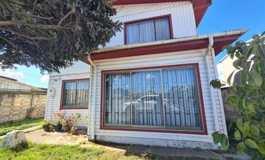 SE VENDE AMPLIA CASA SECTOR ALEMPARTE, TALCAHUANO